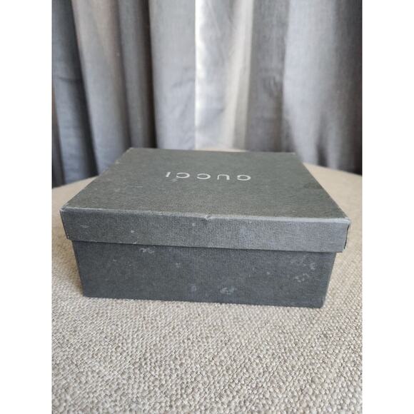 AUTHENTIC Vintage GUCCI GARMENT/GIFT BOX 8 x 7 x 3.5" *EMPTY* - Picture 5 of 10